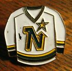 Minnesota North Stars Lapel Pin Vintage NHL Hockey Team Green Yellow Jersey