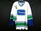 VANCOUVER CANUCKS Jersey CCM Vintage Stitched NHL Shirt Jersey Large 5 SC