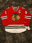 Jonathan Toews Chicago Blackhawks Jersey Reebok Home Mens Large NWT