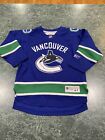 Reebok Vancouver Canucks NHL Hockey Jersey YOUTH Size Small 4 7